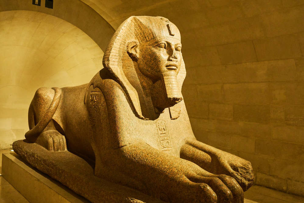 pharoah statue